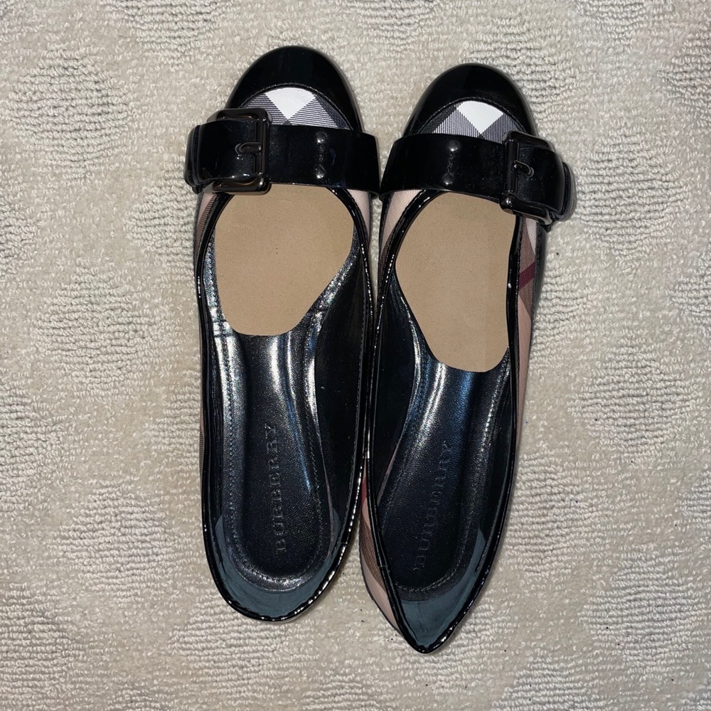 Burberry Flats